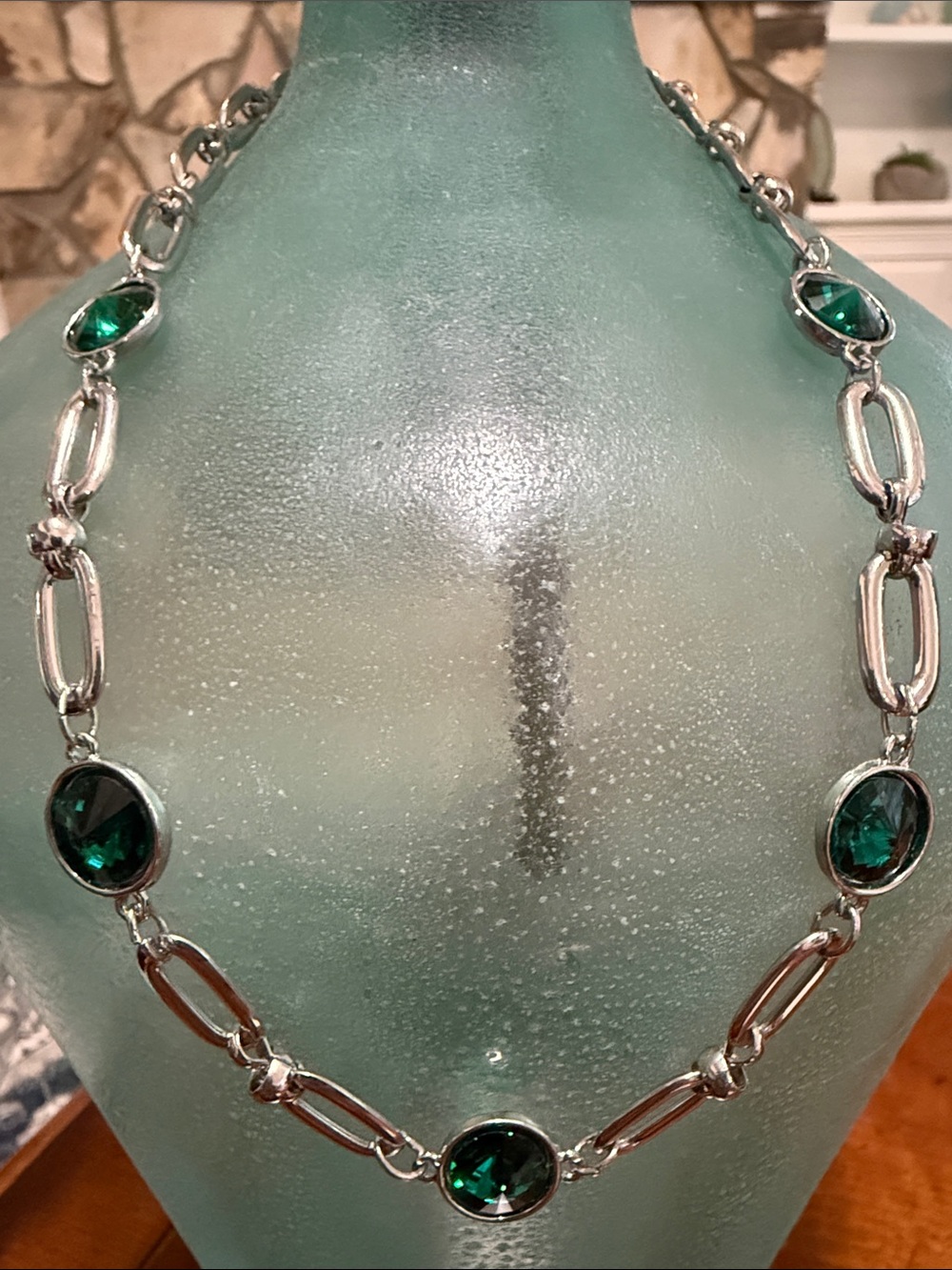 Anthropologie Radium Creation Silver-Toned Chain Link Green Gemstone Necklace🔥🔥🔥 - Picture 6 of 16